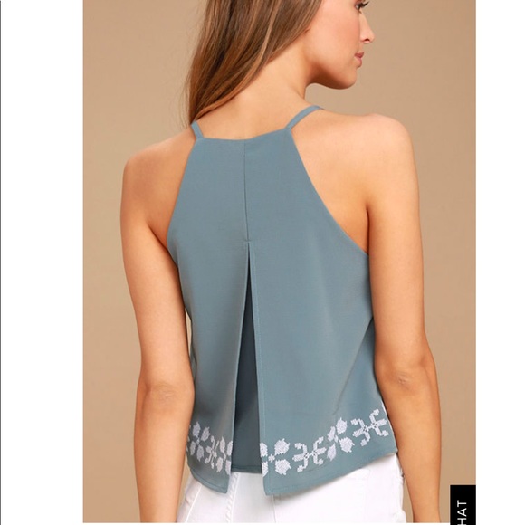 ✨DUSTY SAGE EMBROIDERED CROP TOP - Picture 4 of 8